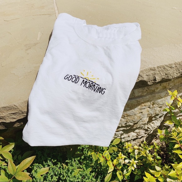‘Good Morning’ Handmade Embroidered Tee - Picture 4 of 6